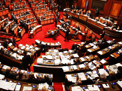 Capipopolo extraparlamentari: Grillo, Berlusconi e Renzi