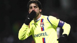 Juninho Pernambucano, bandiera del Lione che tra il 2002 ed il 2008 stabilì il record di scudetti consecutivi (sette) dei maggiori campionati d'Europa