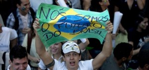 brasile proteste degli insegnanti e scontri