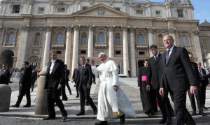 papa bergoglio intercettato prima del conclave dalla nsa