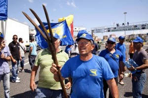 SCIOPERO FORCONI: DA DOMANI NOTTE PROTESTA SU STRADE ITALIANE