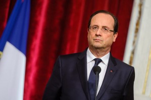 François Hollande risponde alla stampa