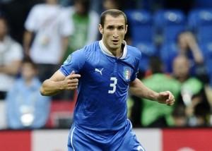 Giorgio Chiellini, 67 presenze in azzurro, è il pomo della discordia fra la federazione e la Juventus