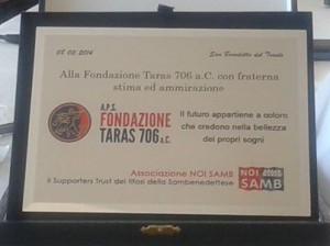 Targa consegnata alla Fondazione Taras