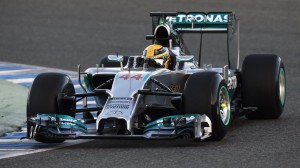 Hamilton ha conquistato la pole position del primo GP stagionale