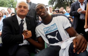 Mennea con Bolt dopo il Golden Gala IAAF di Roma nel 2011