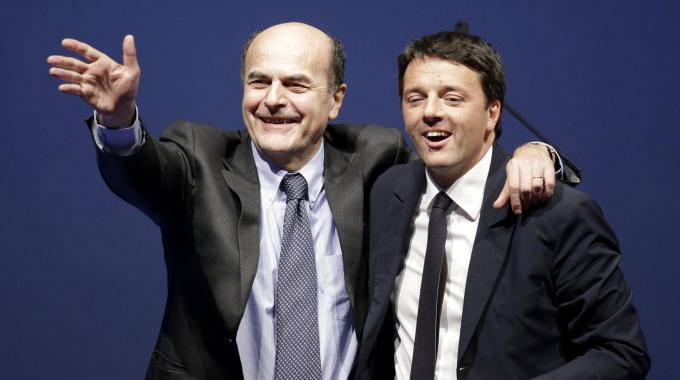 Riforme di Renzi, consigli non richiesti di Bersani e sostegno premier ombra Rotondi di Forza Italia