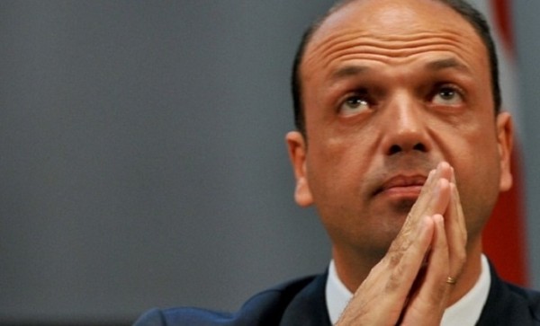 mafia alfano immigrazione