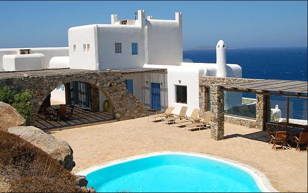 crisi grecia, apartamento con piscina