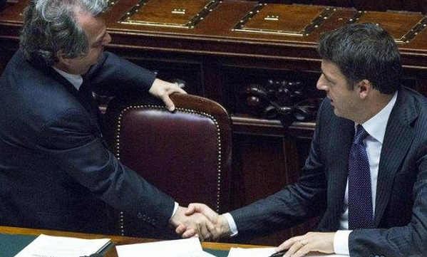 premier renzi stringe la mano a brunetta alla camera