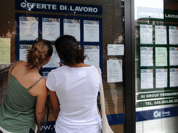 Sondaggio: Giovani e lavoro. In collaborazione con La Stampa