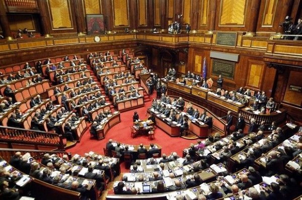 Governo pone fiducia su dl Enti locali