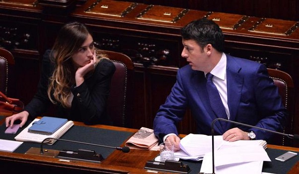 sguardo intenso tra ministro riforme boschi e premier renzi