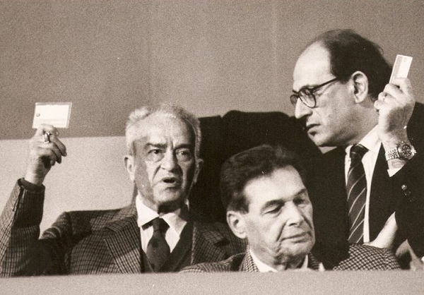 ingrao angius lama durante un congresso del pci