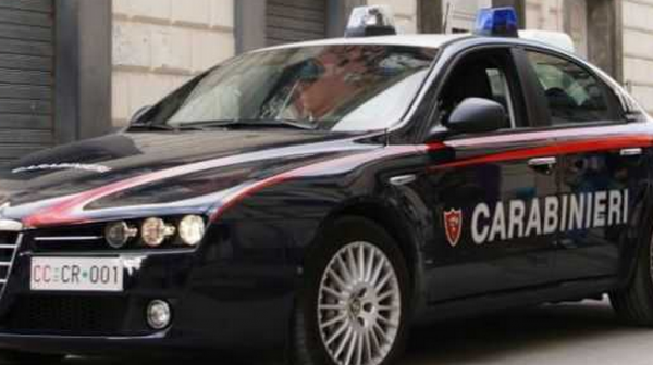 automobile dei carabinieri