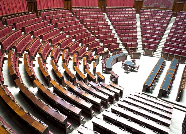 camera dei deputati, laura boldrini, ferie, immagine dell'aula di montecitorio vuota