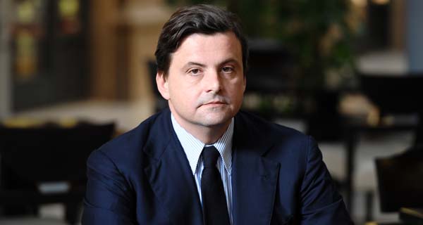 carlo calenda, bruxelles, renzi, referendum costituzionale, premier