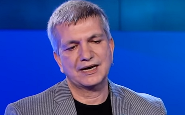 Nichi Vendola, il leader di Sel negli studi de La7 a L'aria che tira