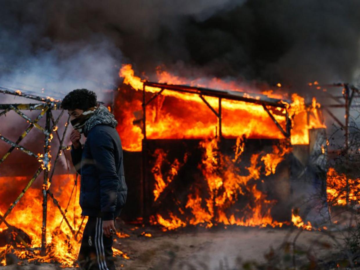 giungla calais, scontri calais, migranti calais