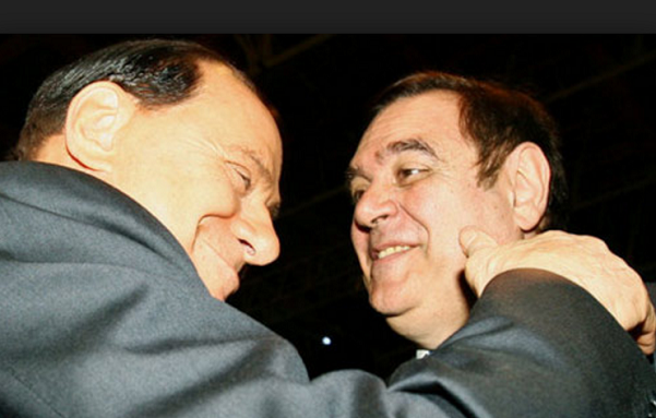 Silvio Berlusconi, Berlusconi mentre saluta con affetto Clemente Mastella