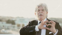consultazioni quirinale-antonio-razzi-berlusconi-gesù-cristo