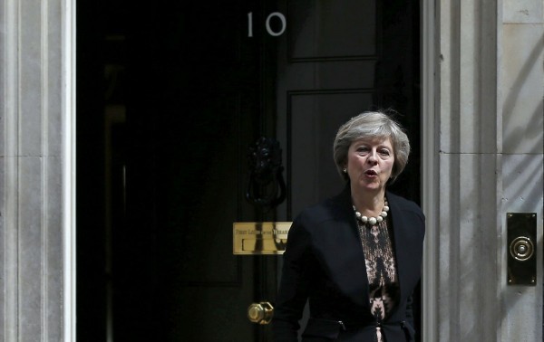 sondaggi elettorali, David Cameron, Downing Street, Gran Bretagna, Regno Unito, Theresa May