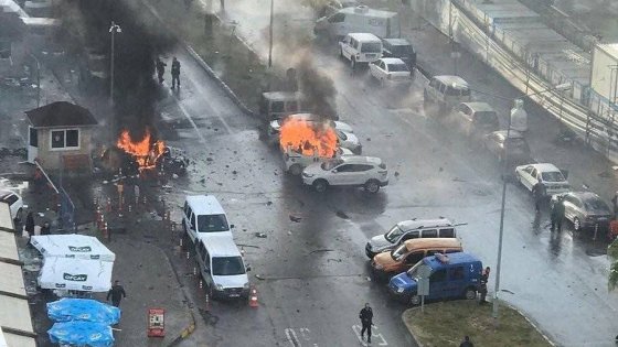 Turchia attentato a Smirne