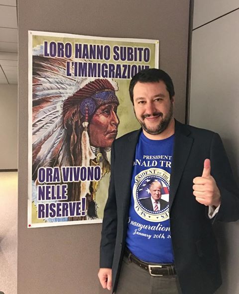 Salvini maglietta trump