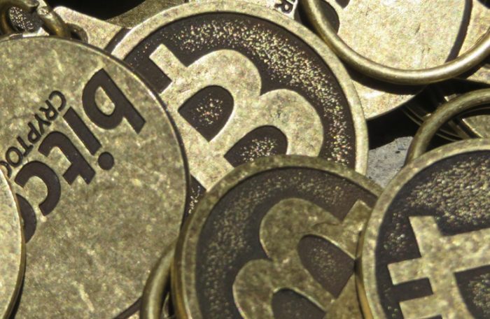 Bitcoin potrebbe innescare una nuova crisi economica mondiale?