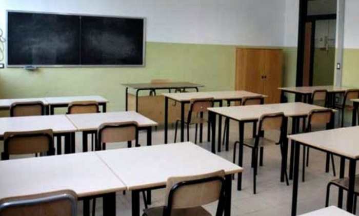 Rinnovo contratto statali: insegnanti abbandonano sindacati
