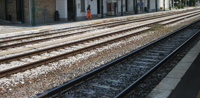 Elezioni politiche 2018: biglietti aerei e treni scontati per il voto