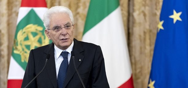 Governo ultime notizie Mattarella è furioso, no a Conte premier def Incarico Governo