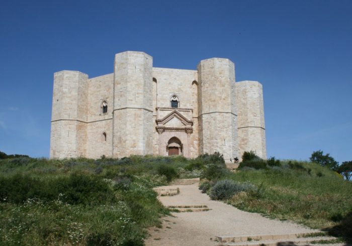 Valorizzando l'Italia, Castel Del Monte