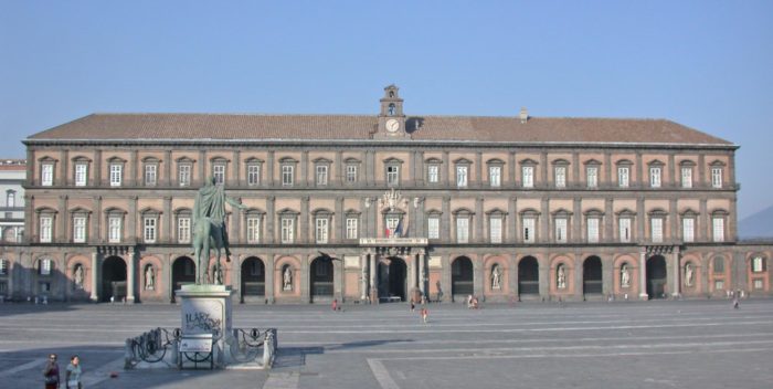 Palazzo Reale Napoli: biglietti, sale e mostre. Cosa vedere.