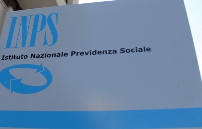 Pensioni notizie oggi Quota 100 e 42 anni sono compatibili Ecco perché