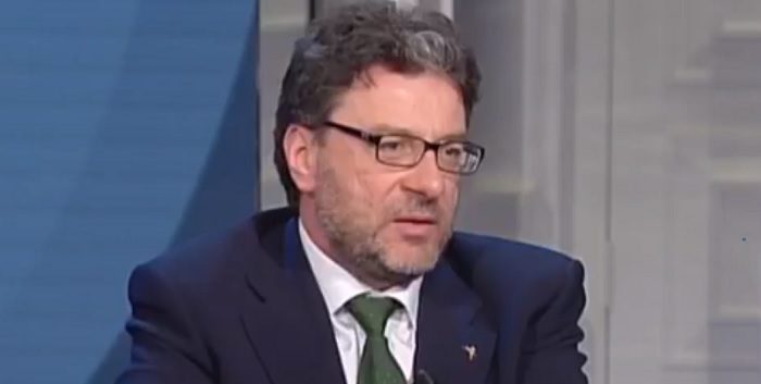 giancarlo giorgetti sul governo. Pace fiscale 2018 e flat tax arrivano: le parole di Giorgetti