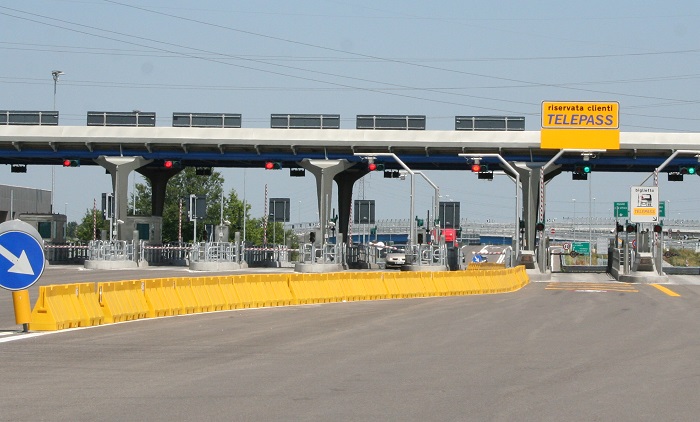 Costo autostrada e calcolo pedaggio: prezzo con e senza Telepass