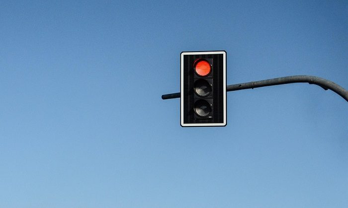 Multa semaforo rosso: importo e come non pagare