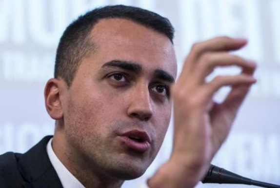 dichiarazione dei redditi di luigi di maio, ecco quanto guadagna. tutte le dichiarazioni di luigi di maio. Quanto costa la comunicazione di luigi di maio. Pensioni notizie oggi Quota 100 ed età pensionabile lite Fornero Di Maio