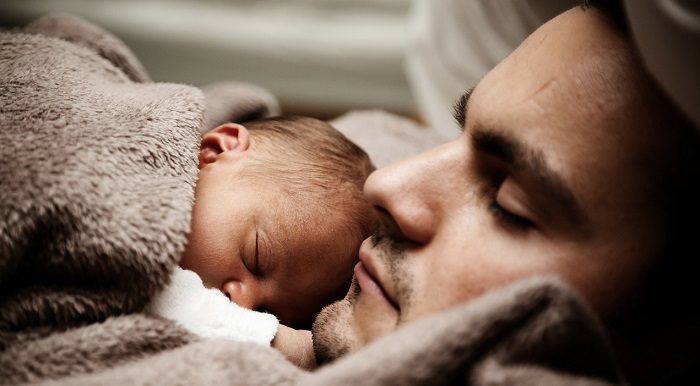 Congedo di paternità: proroga rischio stop