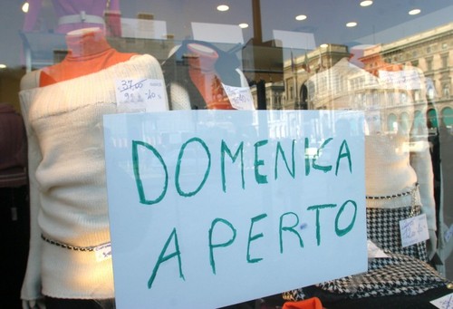 sondaggi politici, sondaggi elettorali, Negozi chiusi o negozi aperti la domenica? ecco la situazione in europa