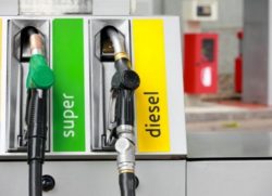 Benzina e diesel nuovi nomi carburanti da ottobre, cosa cambia in Europa