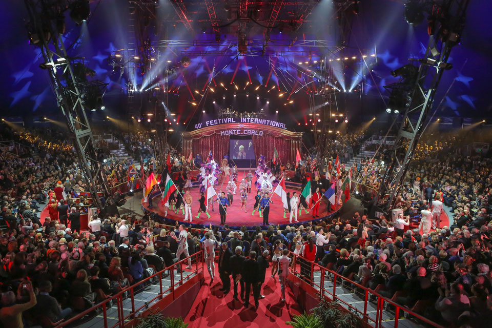 Festival del Circo di Montecarlo anticipazioni e artisti stasera 24 dicembre