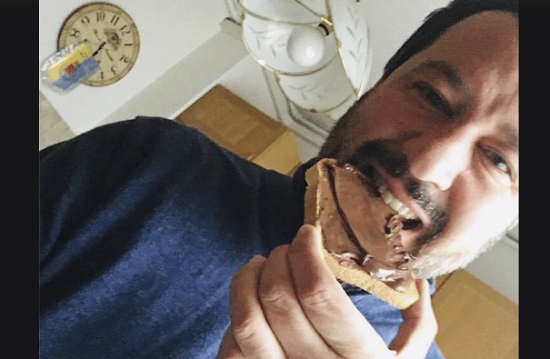Matteo Salvini su pane e Nutella "così governo dura 30 anni"