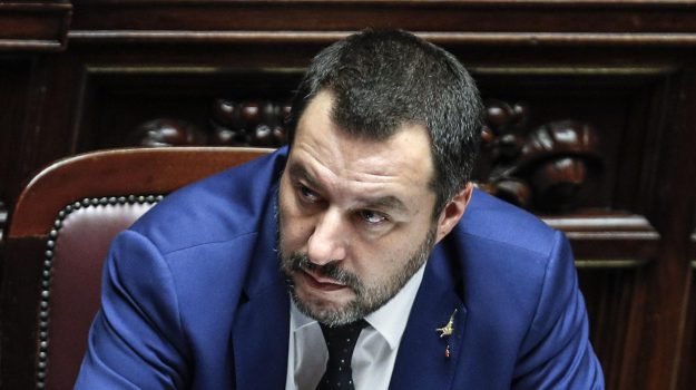 Governo ultime notizie: Salvini "non lo farò saltare per un sondaggio". Pensioni ultime notizie Quota 100, Salvini stanziati più soldi