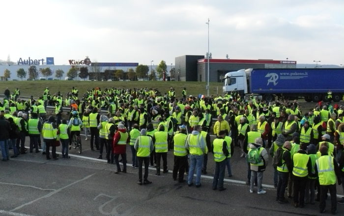 gillet gialli, sondaggi elettorali francia