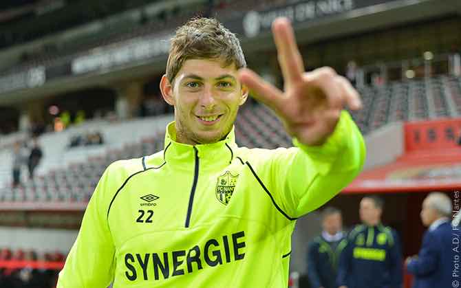 Sospese definitivamente le ricerche dell'aereo con a bordo Emiliano Sala