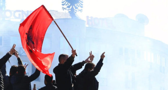 Albania opposizione chiede nuove elezioni, Rama non cede