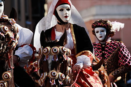 Buona festa di Carnevale 2019 proverbi, citazioni e post Facebook