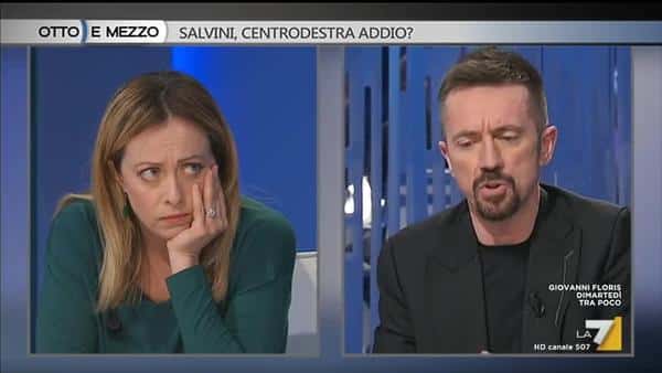 Giorgia Meloni contro Andrea Scanzi in diretta tv, Lilli Gruber "tolgo l'audio"